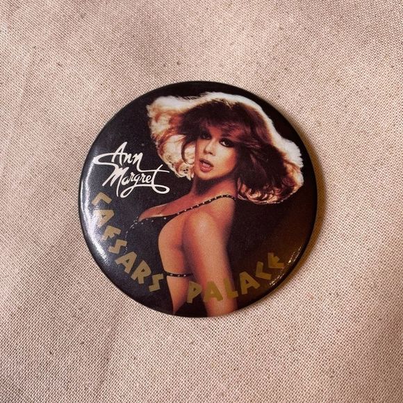 Vintage Jewelry - VINTAGE Ann Margaret Pin